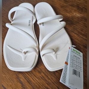 Crocs Miami toe loop sandal